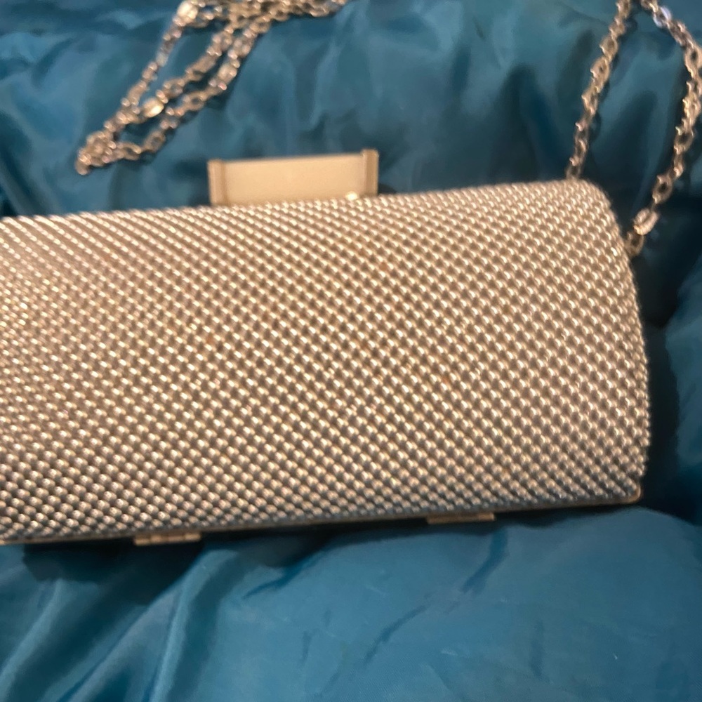 Jessica McClintock Silver Clutch Elegant Mesh Design